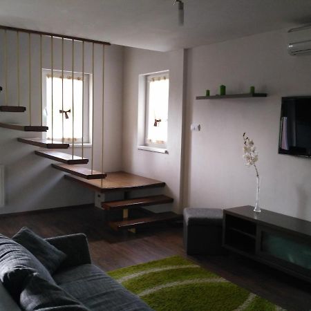 Family Holiday Apartman Nyíregyháza Exterior foto